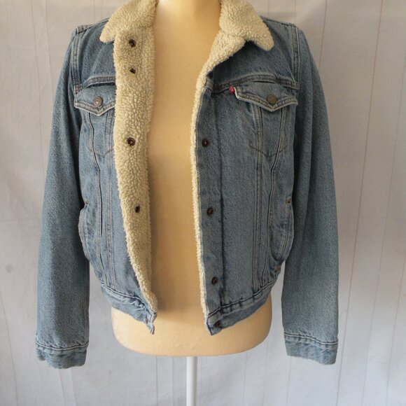 Levis Strauss & Co. women’s Jean Jacket size Medium With Sherpa Fleece Lining - Picture 9 of 16